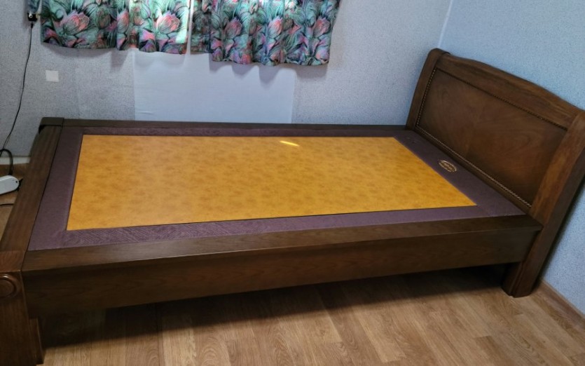 섬으로 간 싱글 침대